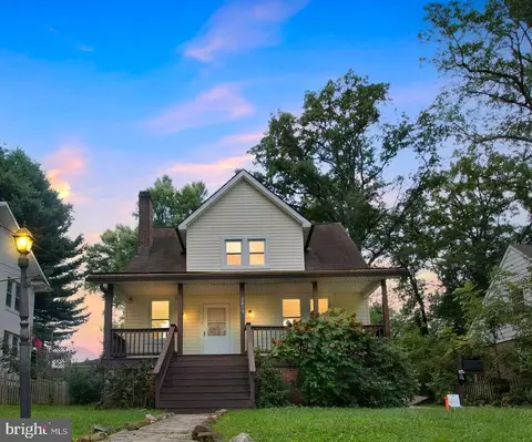 2413 Birch Dr, Gwynn Oak, MD 21207