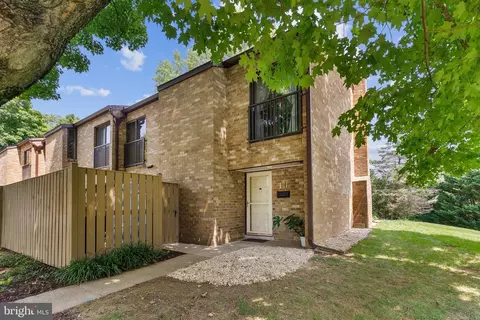 13 Wimpole Ct #D, Cockeysville, MD 21030