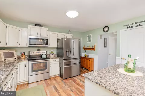 6864 Ebenezer Rd, Middle River, MD 21220 photo 6