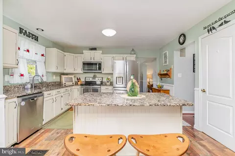 6864 Ebenezer Rd, Middle River, MD 21220 photo 7