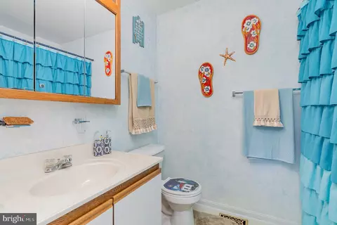 6864 Ebenezer Rd, Middle River, MD 21220 photo 17