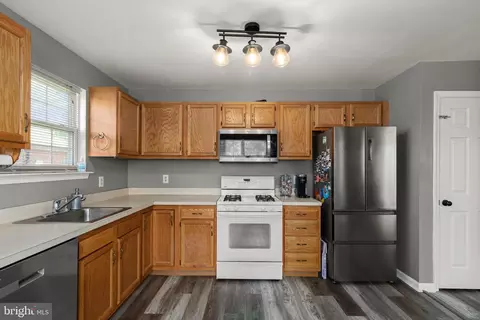2808 Virginia Ave, Halethorpe, MD 21227 photo 7
