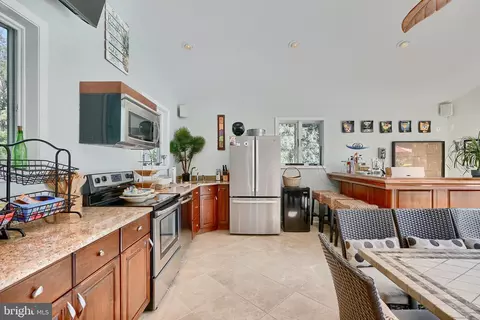 Kitchen - 9 Marmaduke Ct, Baldwin, MD 21013 photo 15 of 15