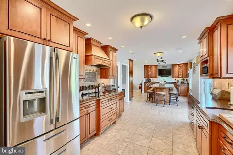 Kitchen - 9 Marmaduke Ct, Baldwin, MD 21013 photo 11 of 15