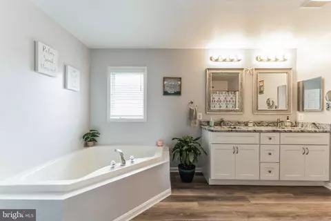 Entry Way - 3650 Galloway, Middle River, MD 21220 photo 5 of 5