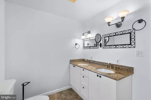 Bath - 1325 Stevens Ave, Halethorpe, MD 21227 photo 3 of 4