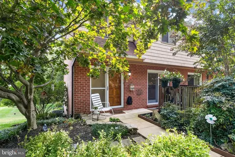 35 Lighttown Ct #35, Pikesville, MD 21208