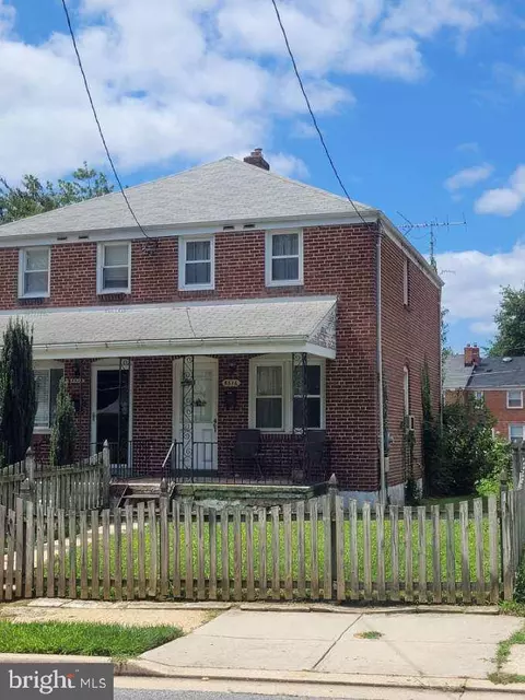 8526 Oakleigh Rd, Parkville, MD 21234