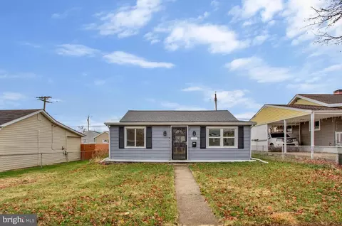 30 Blister St, Middle River, MD 21220 photo 2