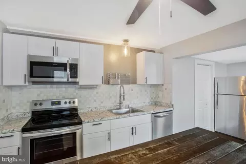 30 Blister St, Middle River, MD 21220 photo 13