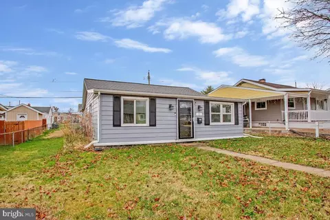 30 Blister St, Middle River, MD 21220 photo 4