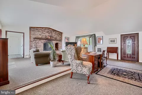 6917 Gunder Ave, Middle River, MD 21220 photo 6