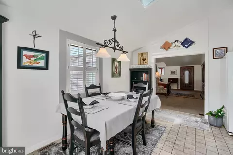 6917 Gunder Ave, Middle River, MD 21220 photo 11