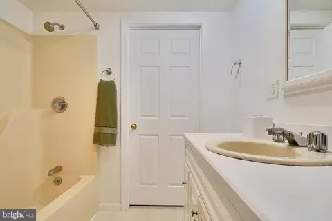 6917 Gunder Ave, Middle River, MD 21220 photo 28