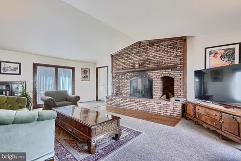 6917 Gunder Ave, Middle River, MD 21220 photo 8