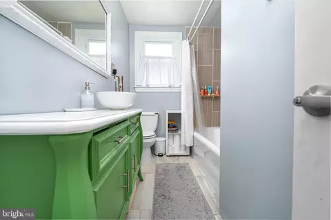 209 H 1st Ave, Halethorpe, MD 21227 photo 9