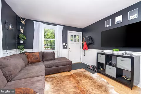 209 H 1st Ave, Halethorpe, MD 21227 photo 2