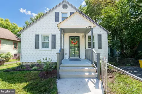 209 H 1st Ave, Halethorpe, MD 21227