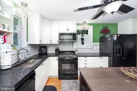 209 H 1st Ave, Halethorpe, MD 21227 photo 5