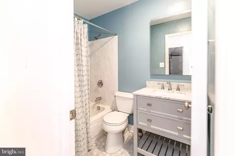 Bath - 3 Beech Leaf Ct #29, Towson, MD 21286 photo 3 of 14
