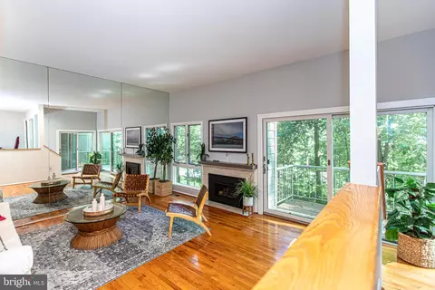 Living - 3 Beech Leaf Ct #29, Towson, MD 21286 photo 1 of 8