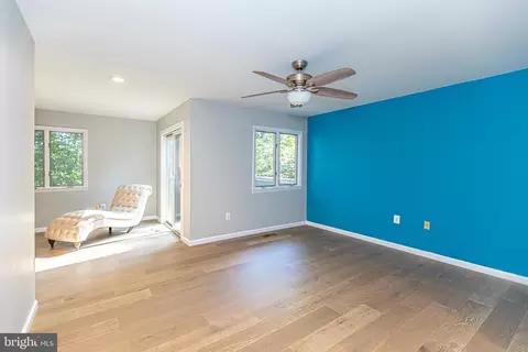 Living - 3 Beech Leaf Ct #29, Towson, MD 21286 photo 5 of 8