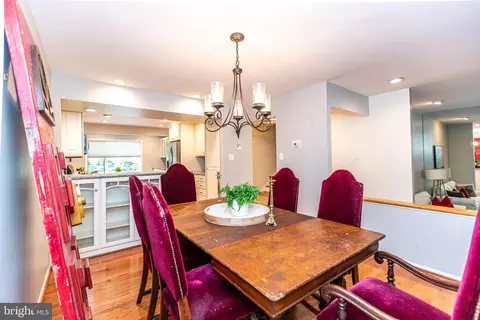 Dining - 3 Beech Leaf Ct #29, Towson, MD 21286 photo 4 of 5