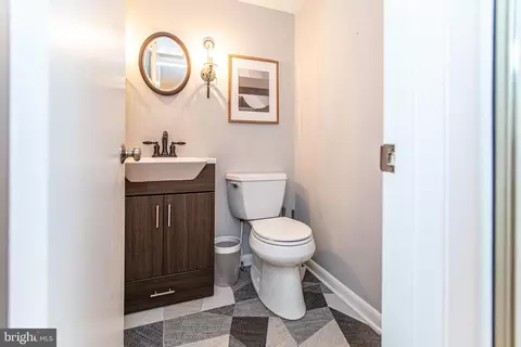 Bath - 3 Beech Leaf Ct #29, Towson, MD 21286 photo 1 of 14