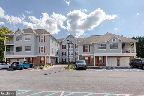 5003 Hollington Dr #303, Owings Mills, MD 21117