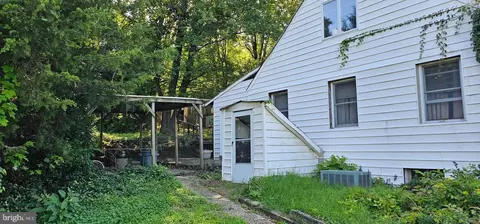 910 Northpoint Rd, Baltimore, MD 21224 photo 5