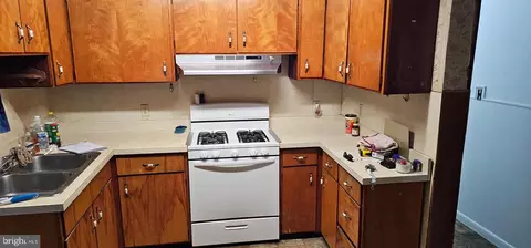 910 Northpoint Rd, Baltimore, MD 21224 photo 6