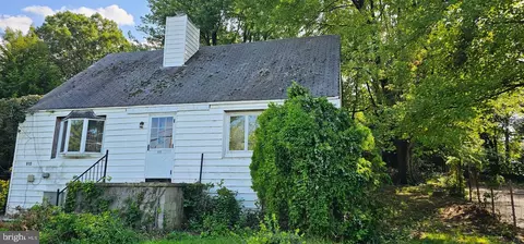 910 Northpoint Rd, Baltimore, MD 21224 photo 4