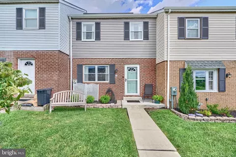 9 Broadleaf Ct, Parkville, MD 21234