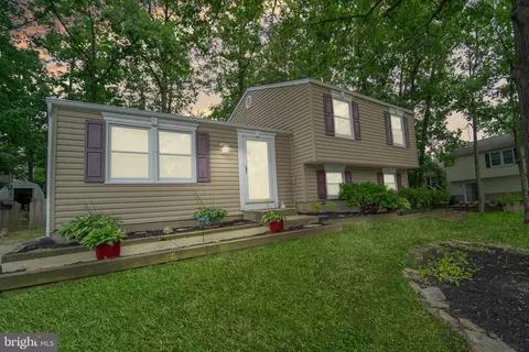 3 Shoreham Ct, Nottingham, MD 21236
