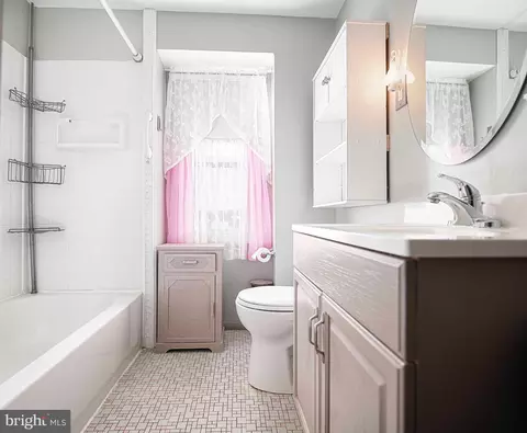 5703 Arnhem Rd, Baltimore, MD 21206 photo 5