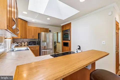 6716 Queens Ferry Rd, Baltimore, MD 21239 photo 9