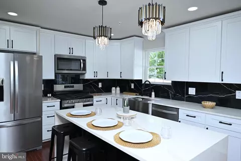 6609 Fairmount Ave, Baltimore, MD 21215 photo 8