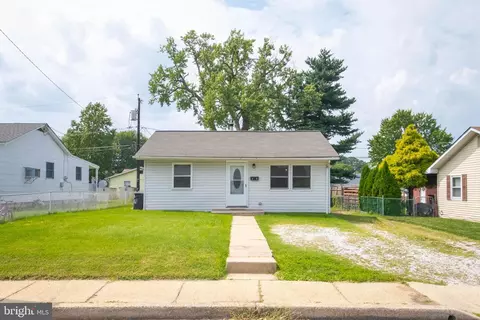 20 Helicopter Dr, Middle River, MD 21220