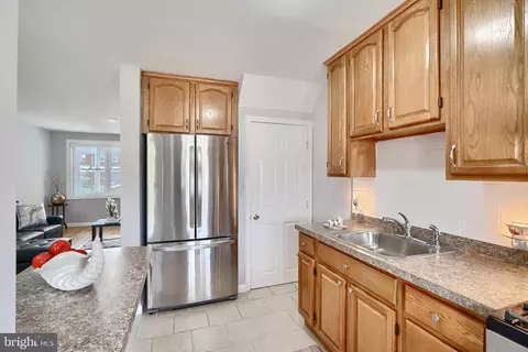 Kitchen - 2845 Plainfield Rd, Dundalk, MD 21222 photo 4 of 4