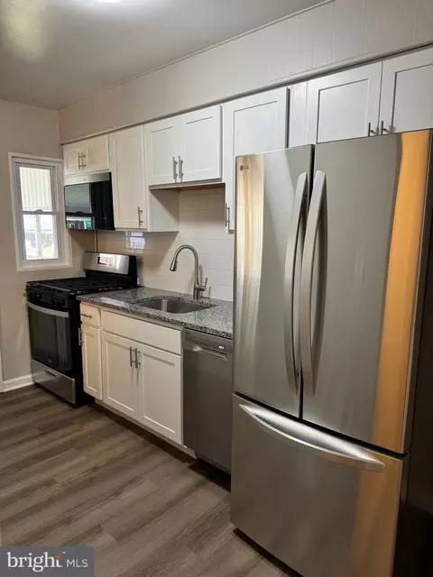 Kitchen - 876 Jaydee Ave, Dundalk, MD 21222 photo 1 of 3