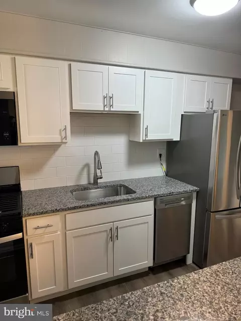 Kitchen - 876 Jaydee Ave, Dundalk, MD 21222 photo 3 of 3