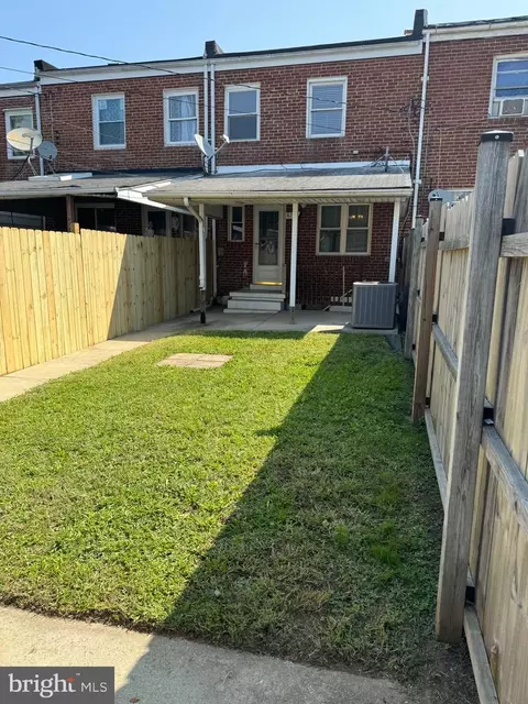 Exterior - 876 Jaydee Ave, Dundalk, MD 21222 photo 3 of 4