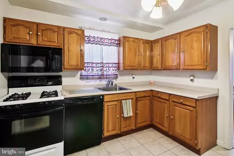 4400 Highview Ave, Baltimore, MD 21229 photo 11