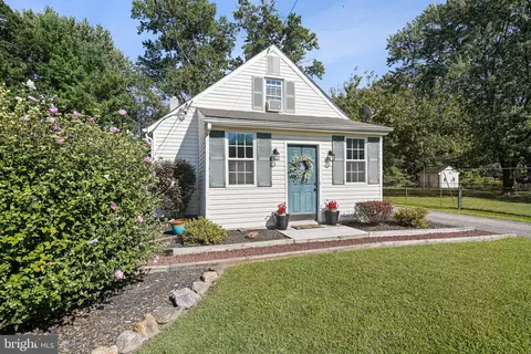 3322 Summit Ave, Parkville, MD 21234