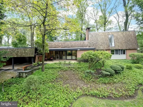 3415 Philips Dr, Pikesville, MD 21208