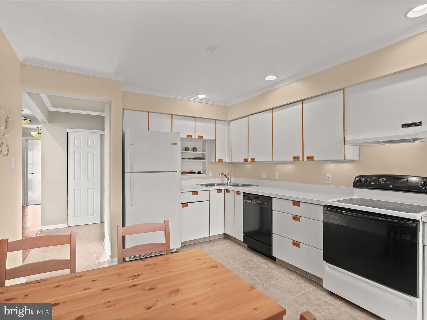 Kitchen - 6927 Clearwind Ct #C, Baltimore, MD 21209 photo 2 of 4
