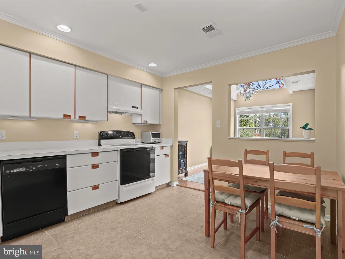 Kitchen - 6927 Clearwind Ct #C, Baltimore, MD 21209 photo 3 of 4