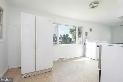 7623 Cedar Rd, Dundalk, MD 21222 photo 7