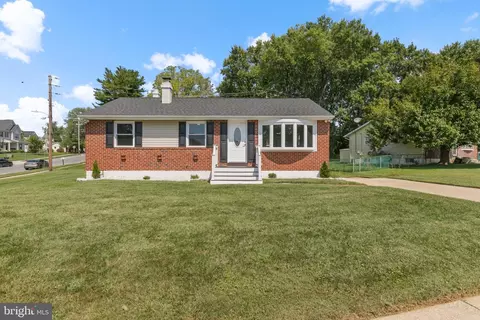 400 Bryanstone Rd, Owings Mills, MD 21117