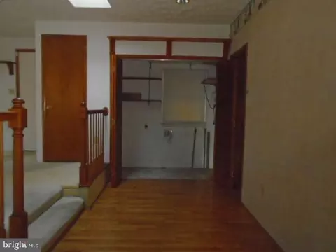 Entry Way - 4 Right Wing Dr, Middle River, MD 21220 photo 5 of 5